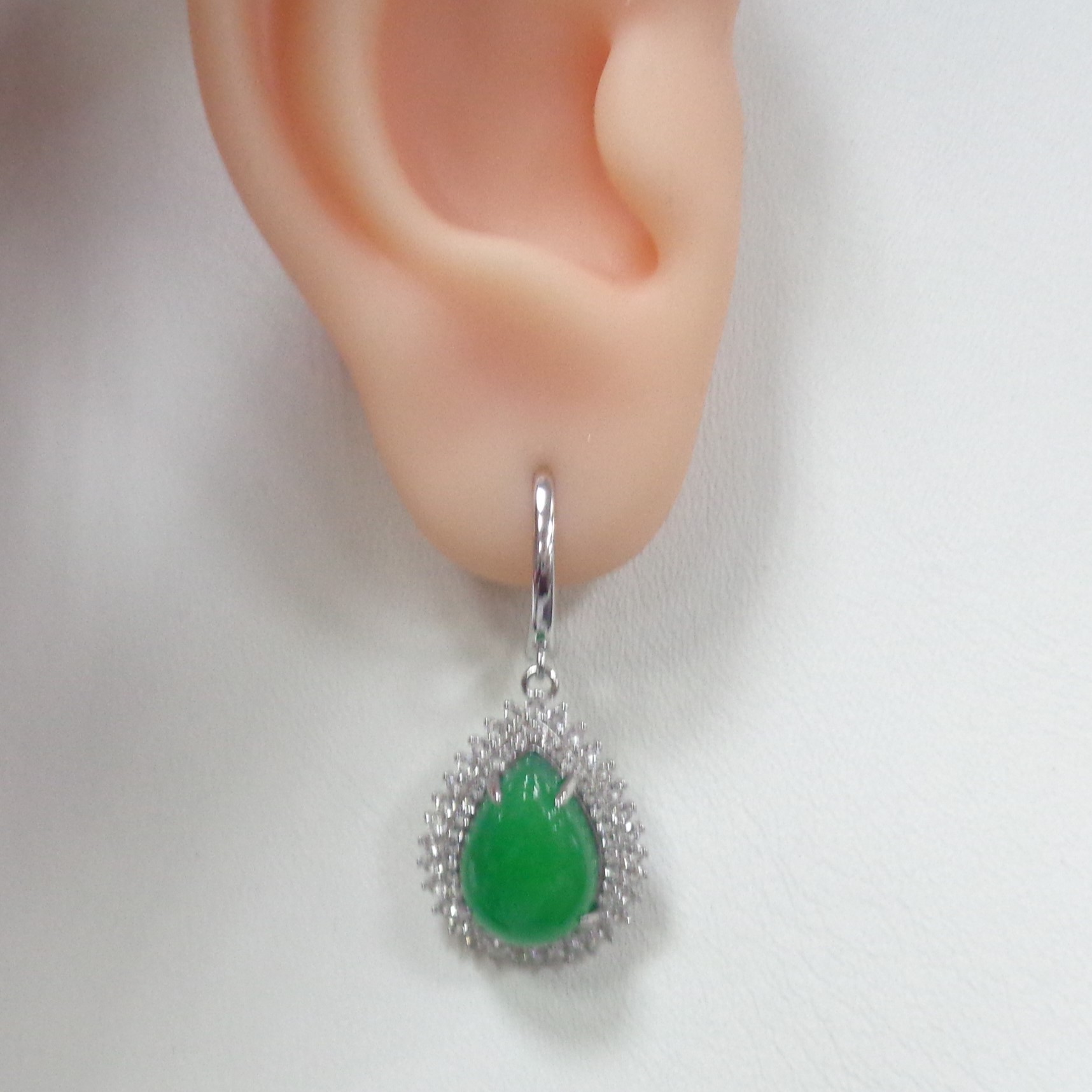 Серебряные серьги с халцедонами